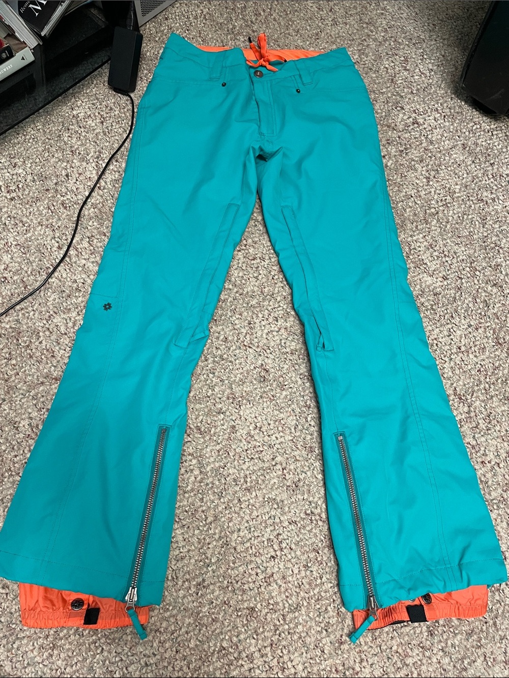 Nikita waterproof ski/snow board pants - new